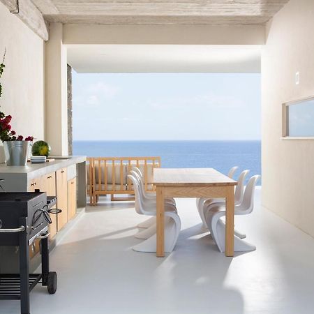 Kuro Beach House - Oceanfront Luxury & 25M Pool Achlia Exterior photo