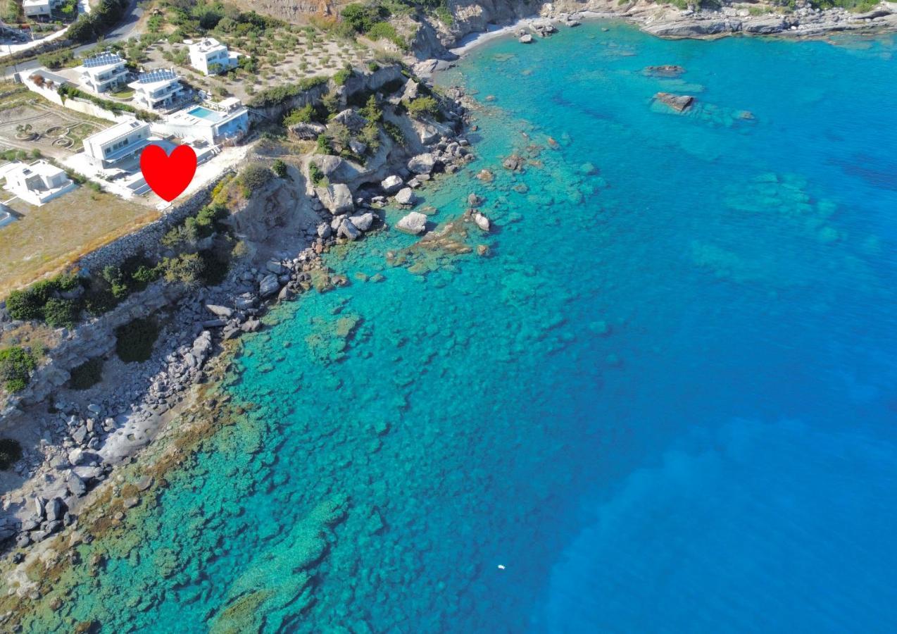 Kuro Beach House - Oceanfront Luxury & 25M Pool Achlia Exterior photo