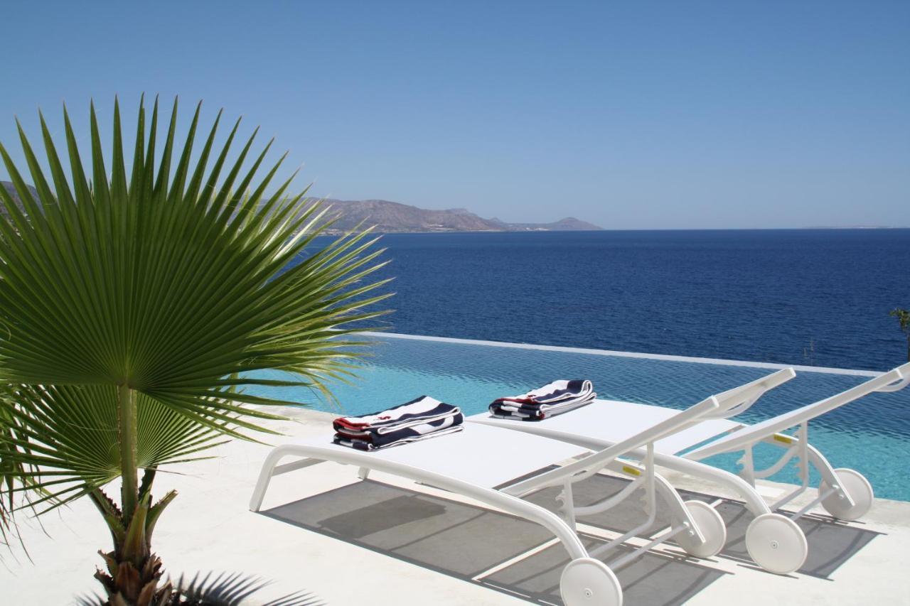 Kuro Beach House - Oceanfront Luxury & 25M Pool Achlia Exterior photo