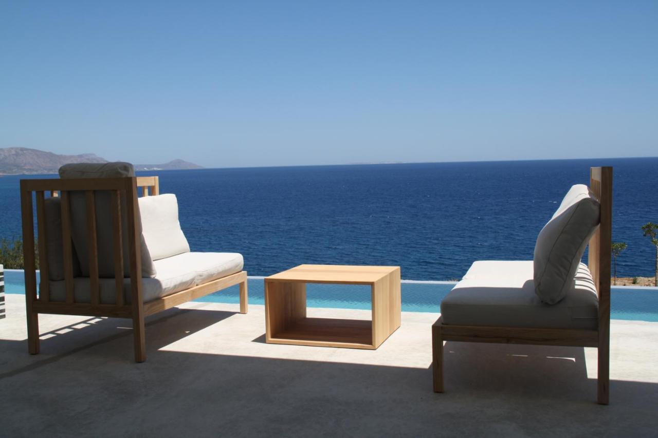 Kuro Beach House - Oceanfront Luxury & 25M Pool Achlia Exterior photo
